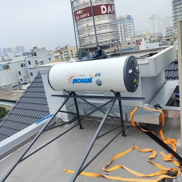 Máy nước nóng năng lượng mặt trời tại Hóc Môn Máy nước nóng năng lượng mặt trời tại Hóc Môn