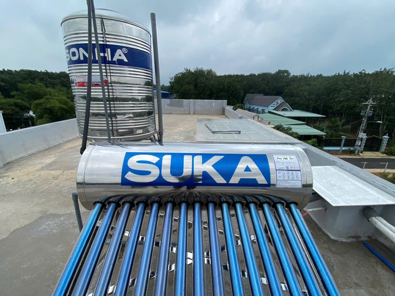 Máy nước nóng năng lượng mặt trời SUKA