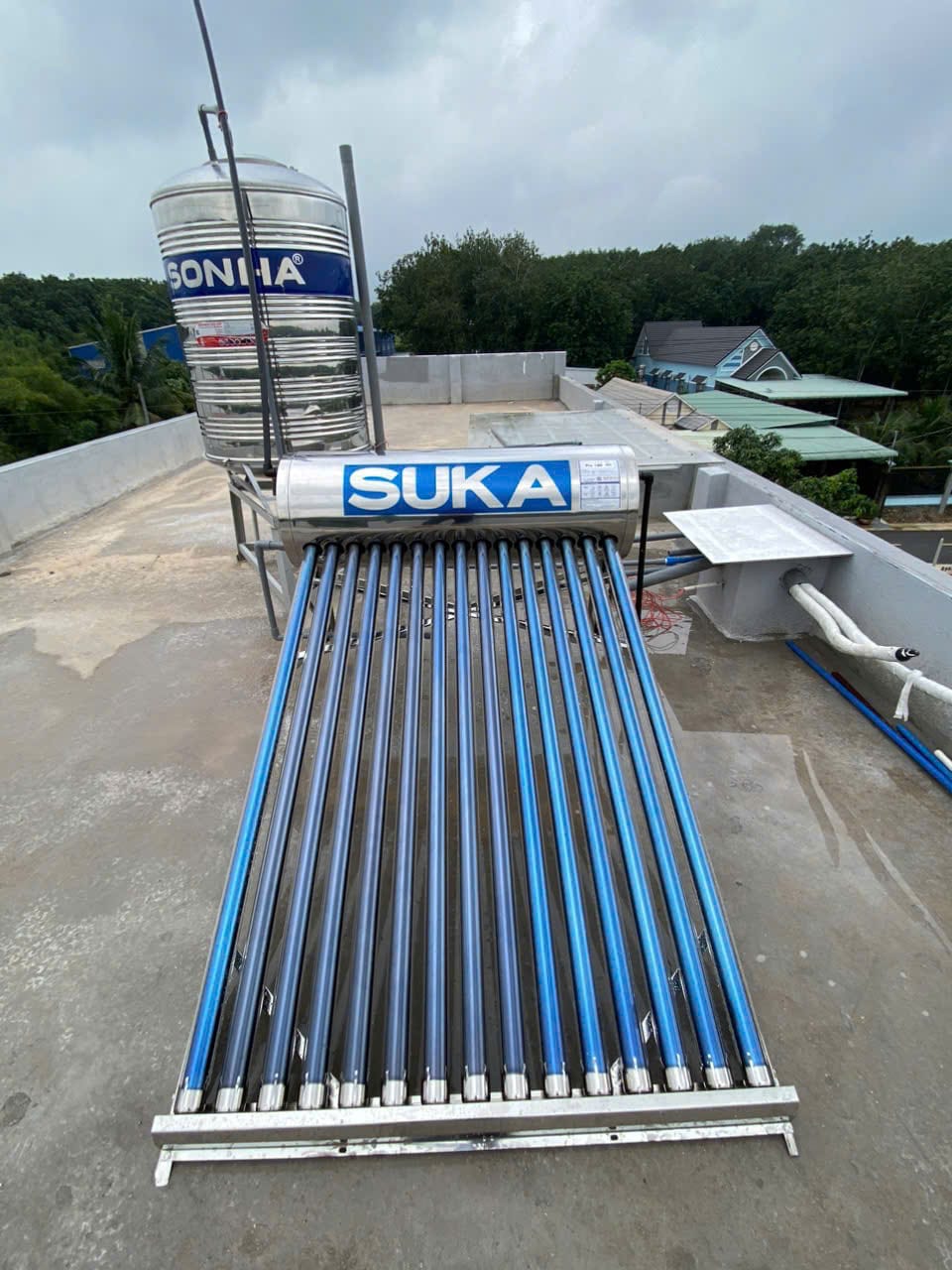 Máy nước nóng năng lượng mặt trời SUKA